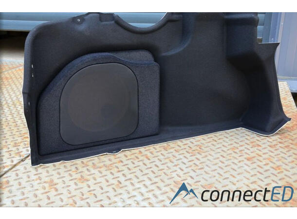 ConnectED MDF bilspesifikk Basskasse 10" Toyota Camry (2018 -->)